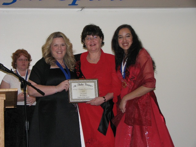 Dee Velda and Megan